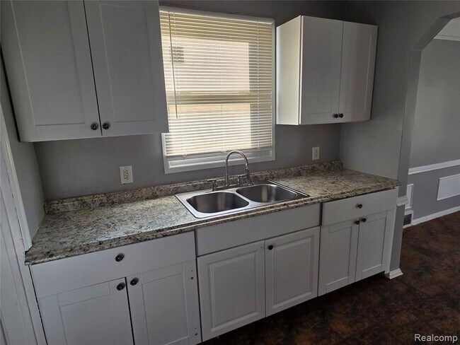 Building Photo - 19496 Braile St