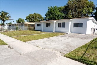 Building Photo - 4000 NW 195th St