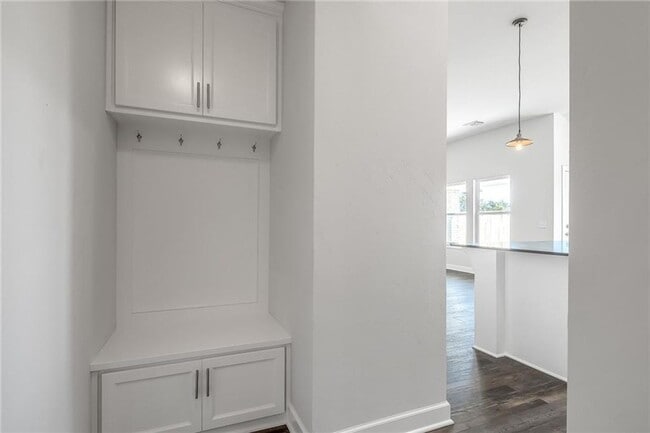 Building Photo - 15732 Potomac Dr