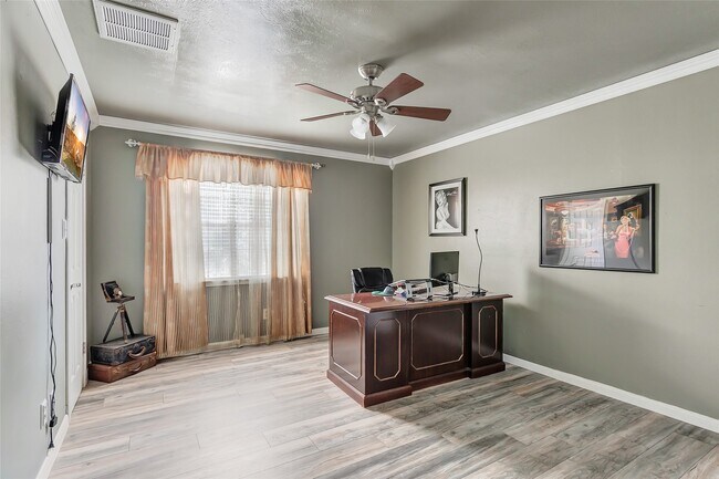 Building Photo - 19610 Forest Fern Dr