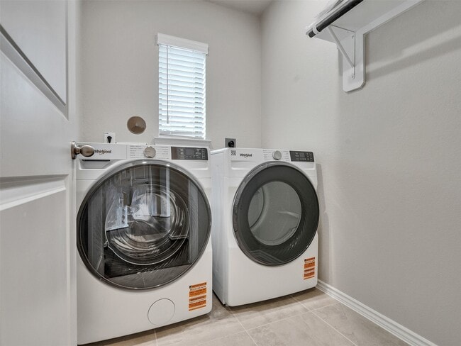 Building Photo - 12614 Nueces River Dr