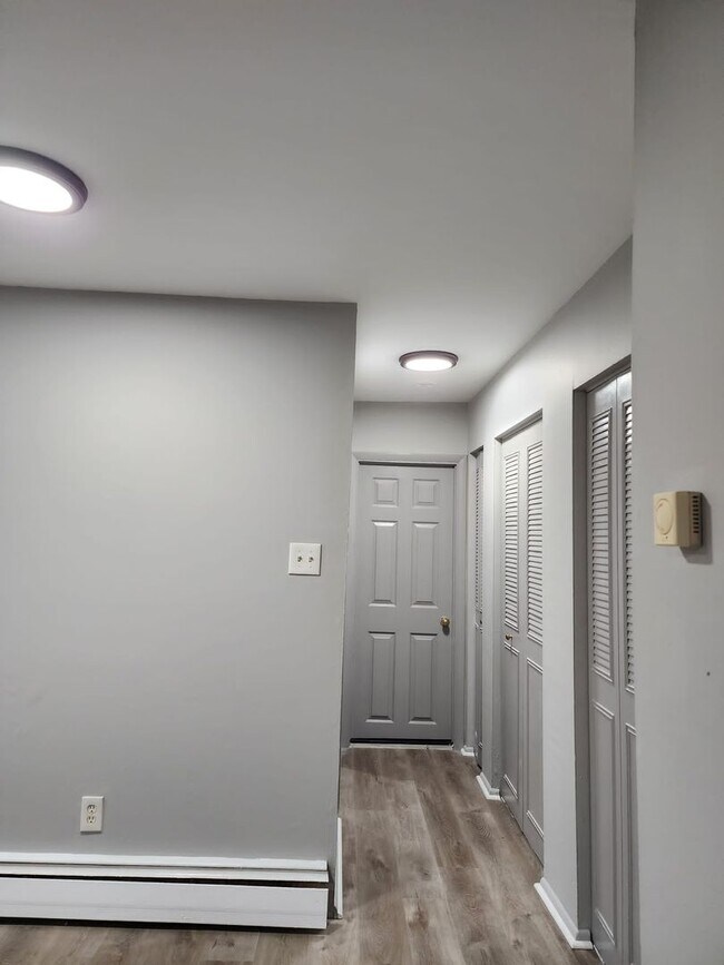 Building Photo - Offer Ends Soon! Up Your Living, Not Your Rent