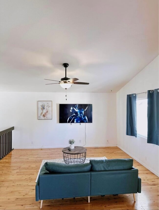 Building Photo - 5018 E Downing St