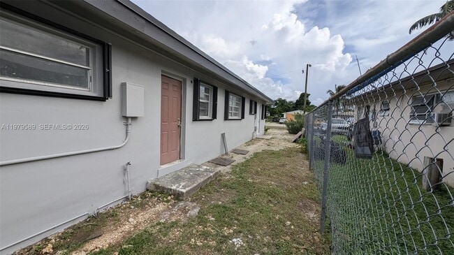 Building Photo - 1011 NW 9th St