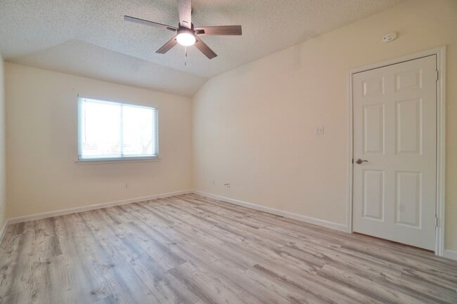 Building Photo - 13102 Staton Dr