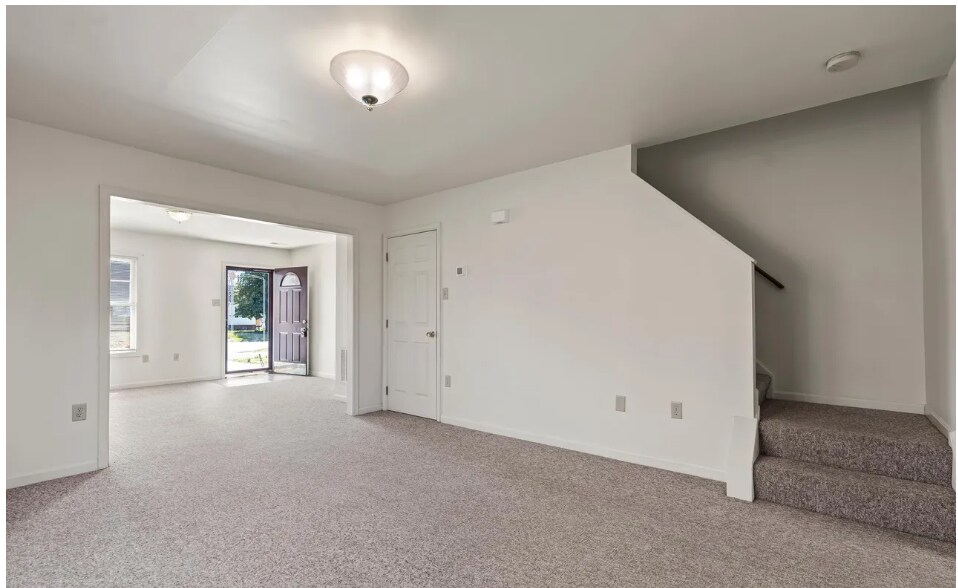 Building Photo - 1529 Sherman Ave