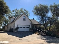Building Photo - Large Home with RV access located in Auburn