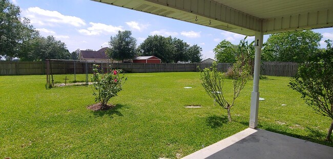 Building Photo - 8525 Sunflower Ln