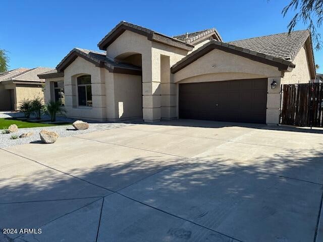 Building Photo - 6901 E Paradise Ln
