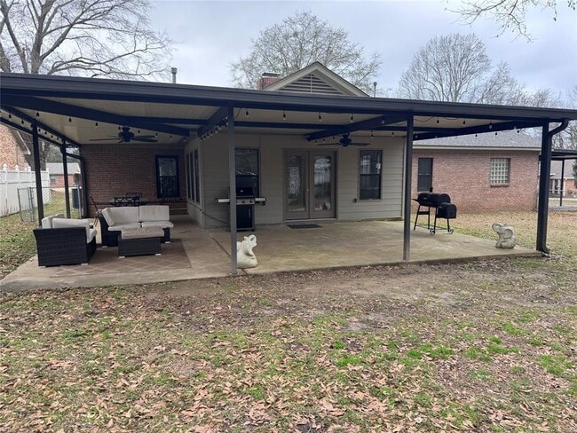 Building Photo - 5740 Jane Rd