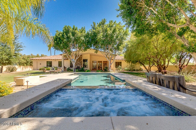 Building Photo - 6526 E Exeter Blvd