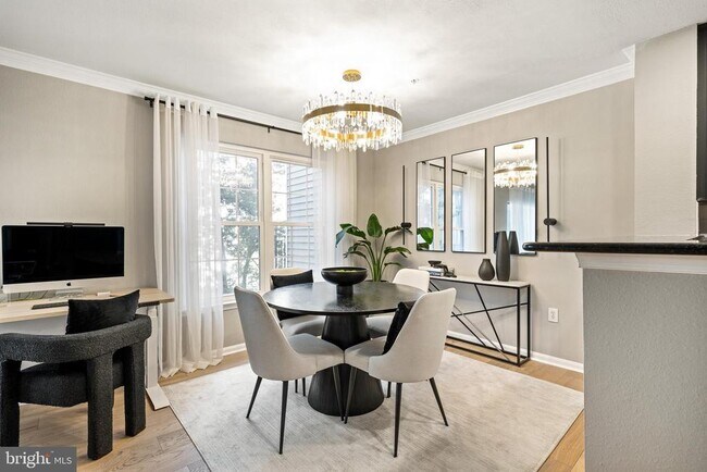 Building Photo - 12906 Fair Briar Ln