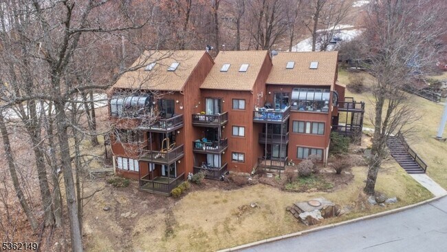 Building Photo - 4 Winter Park Dr