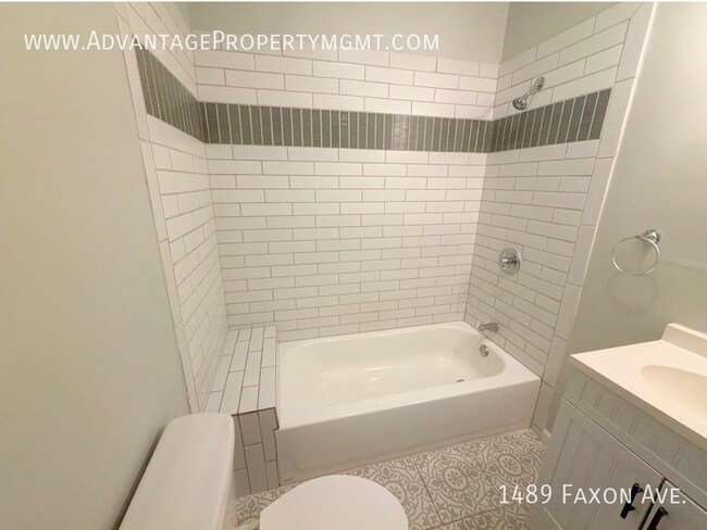 Building Photo - 1489 Faxon Ave