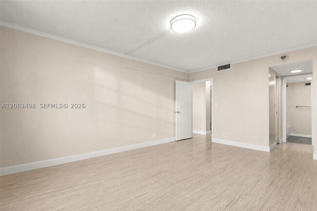 Building Photo - 2100 Sans Souci Blvd