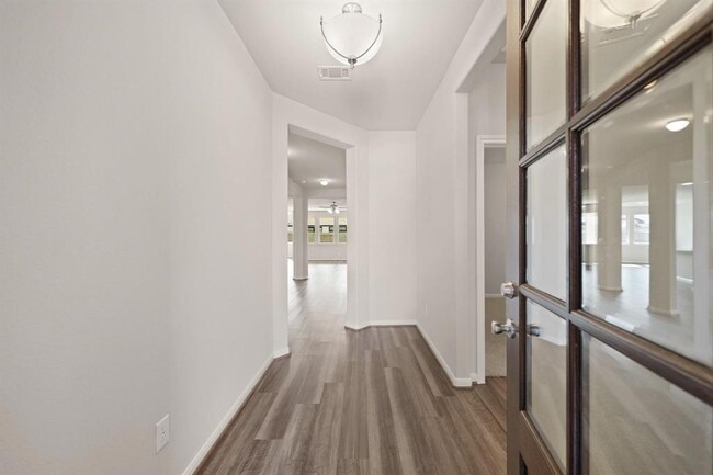 Building Photo - 2643 Westward Hl Dr