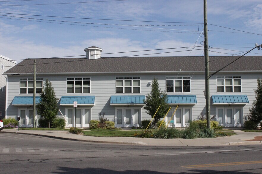 Lake Street - 245 Lake Ave