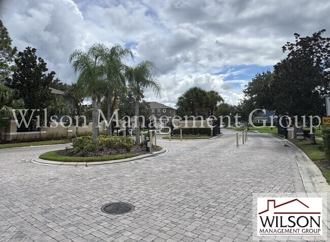 Building Photo - 10328 Manderley Way