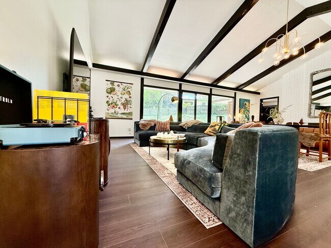Building Photo - Retreat inspired by artistry of William Morris