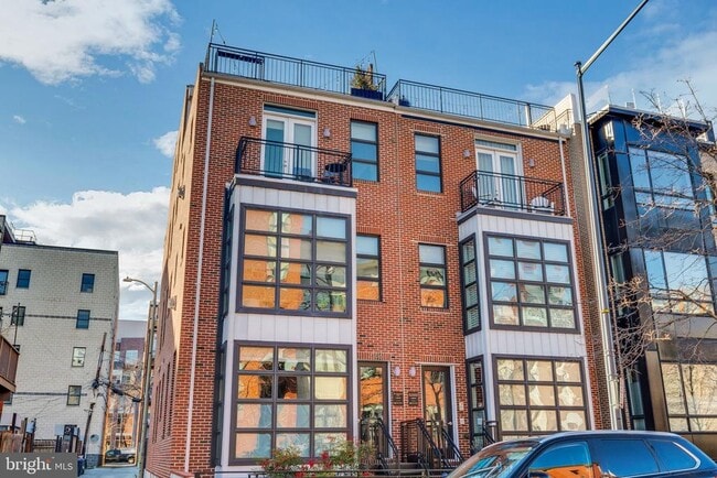 Building Photo - 2106 10th St NW