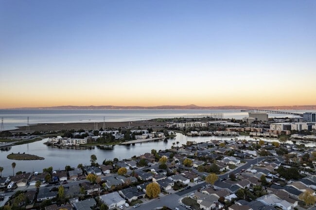 Building Photo - 1761 Kelly St