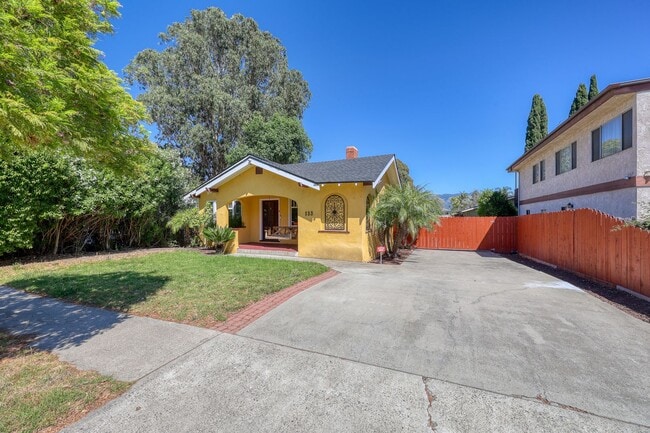 Building Photo - 133 N Tassajara Dr