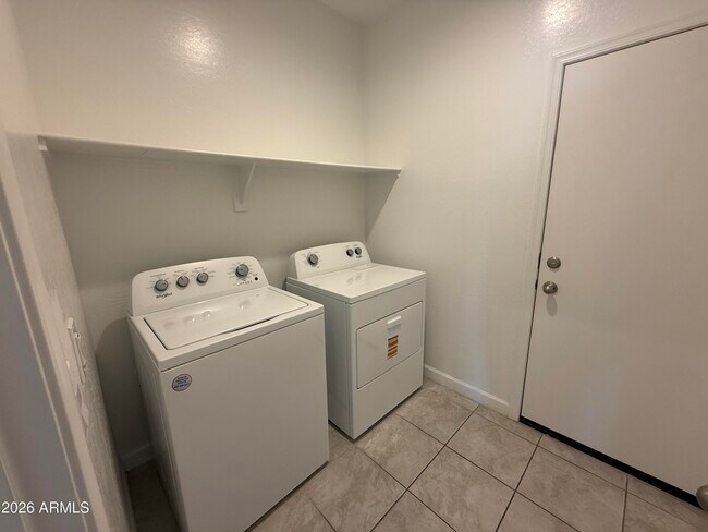 Building Photo - 9699 S Mara Dr