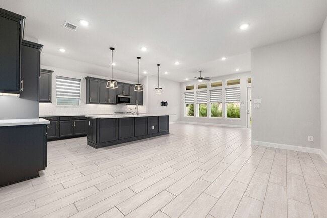 Building Photo - 6442 Pomegranate Blossom Dr