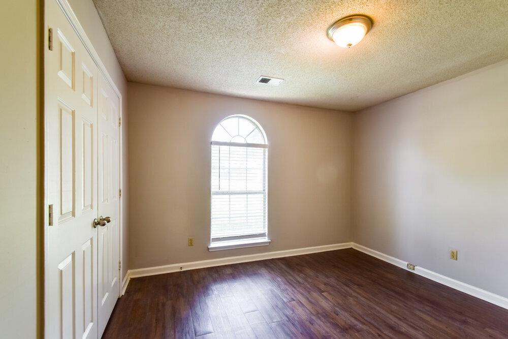 Building Photo - 7417 Hunters Hollow Ln