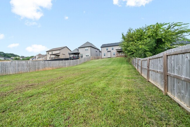 Building Photo - 3482 Southwood Dr