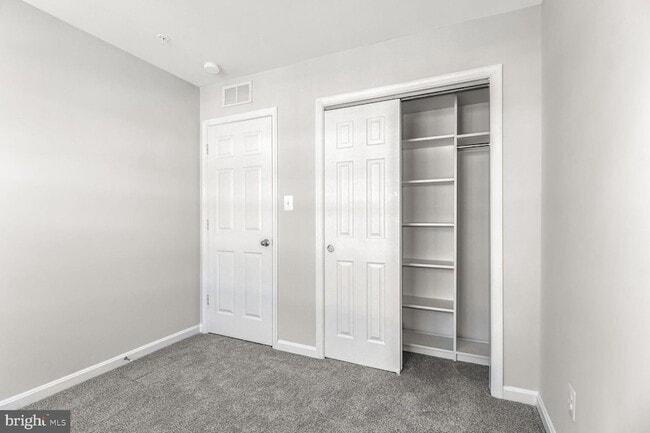 Building Photo - 1057 Flint Ct