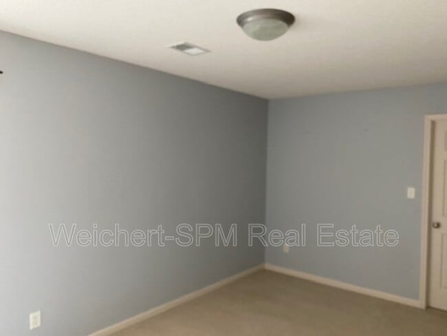 Building Photo - 3431 Valley Chase Ln
