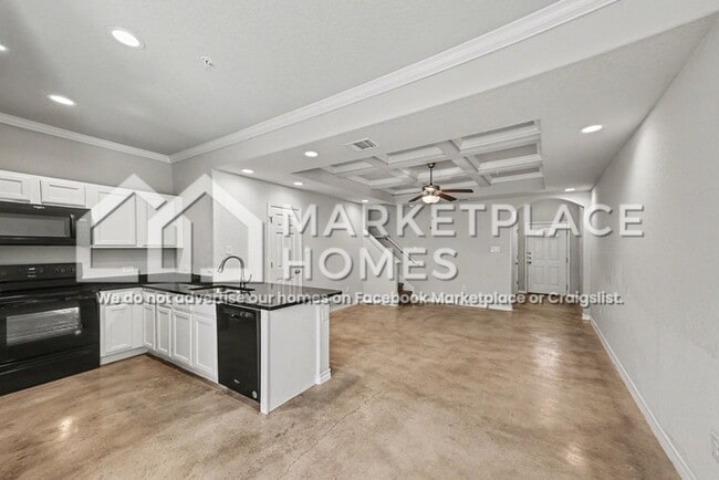 Building Photo - 16917 Dancing Ava