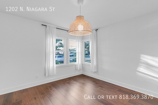 Building Photo - 1202 N Niagara St