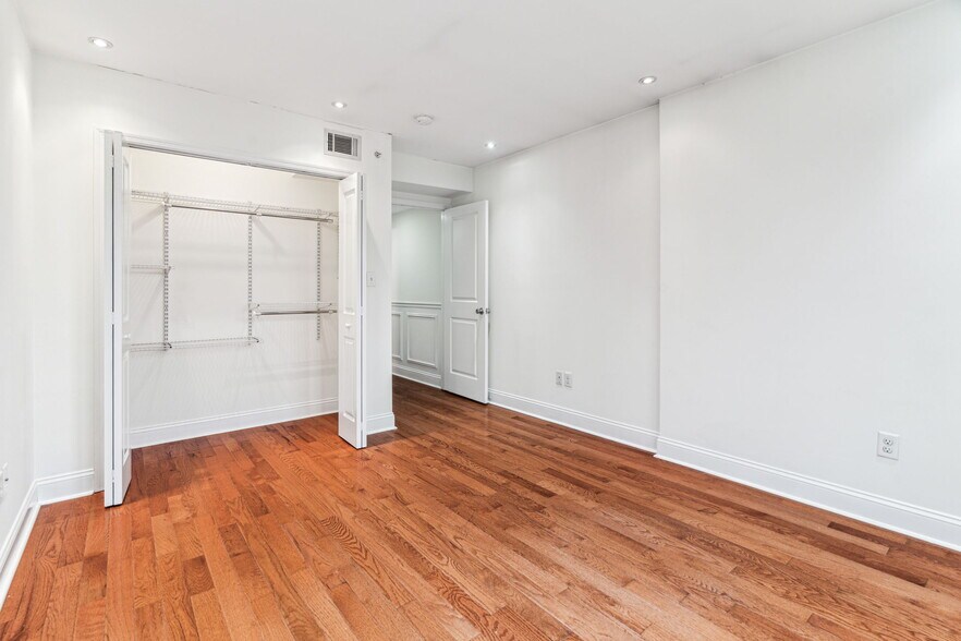 Building Photo - 1523 Ellsworth St