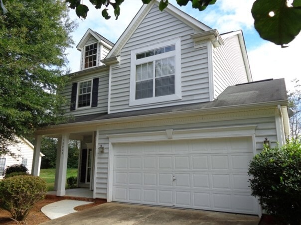 Building Photo - 16022 Farmall Dr