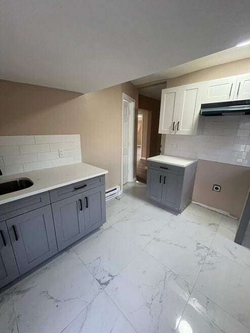 Building Photo - 128 N 14th St