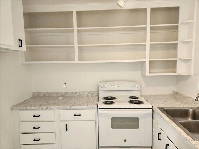 Building Photo - 957 47th St