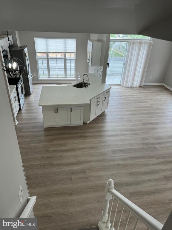 Building Photo - 44244 Mossy Brook Square