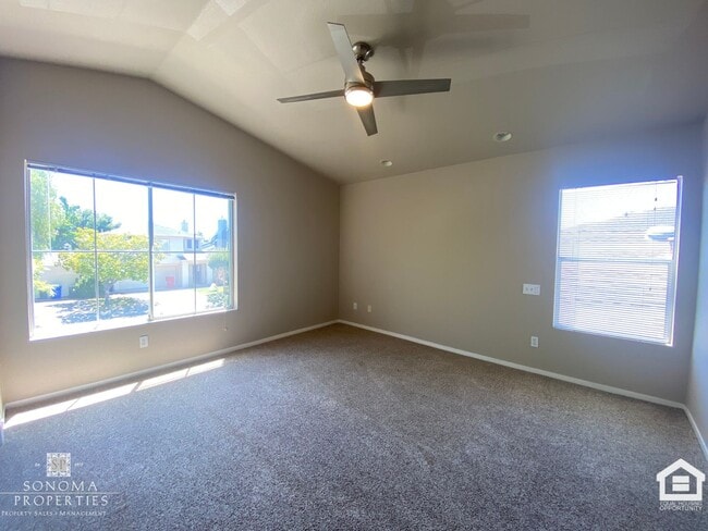 Building Photo - Light-Filled 3BD/2BA Home in Desirable Fry...