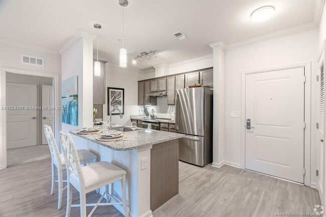 Primary Photo - 1924 NW Federal Hwy