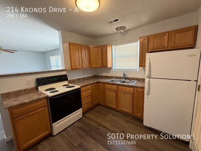 Building Photo - 214 Kronos Dr