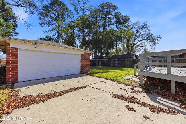 Building Photo - 813 Old Hickory Rd
