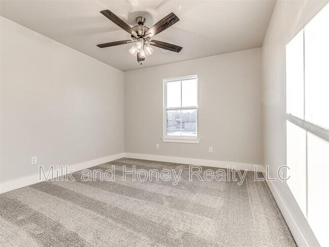 Building Photo - 4308 Luke Ln