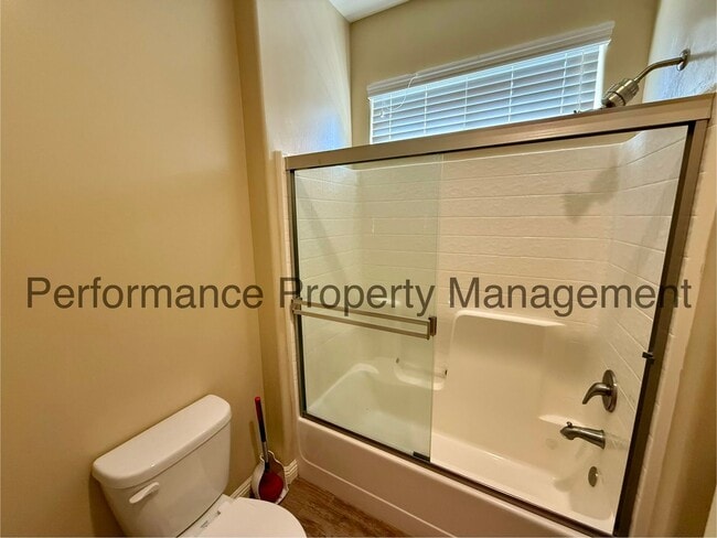 Building Photo - Stunning 4 Bed/3 Bath NW Bakersfield Home w/ Solar, RBP & $0 Deposit Option