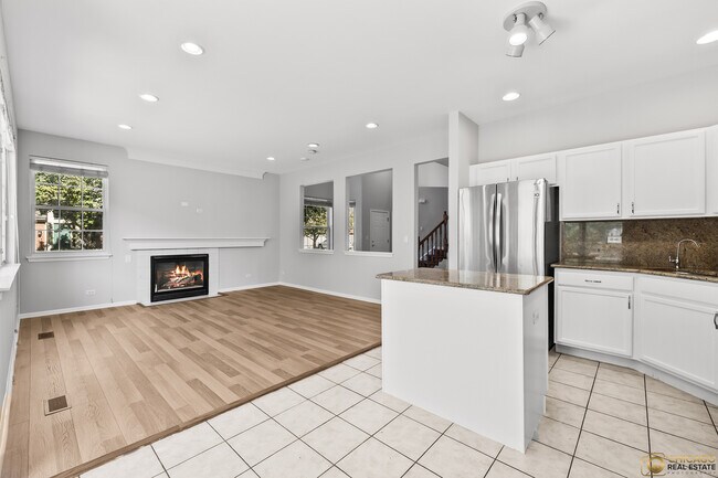 Building Photo - 600 Creekside Cir