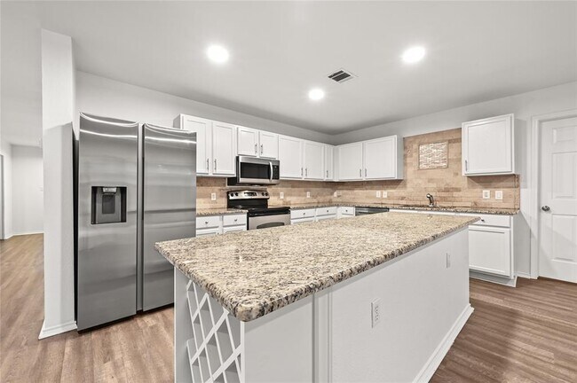 Building Photo - 2217 Riker Ridge Trail