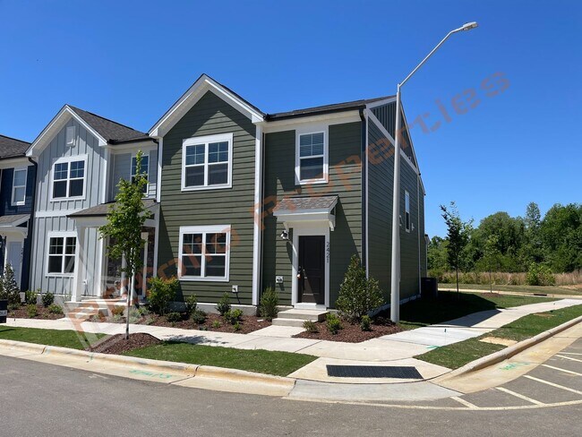 Building Photo - 2421 Hedge Maple Dr