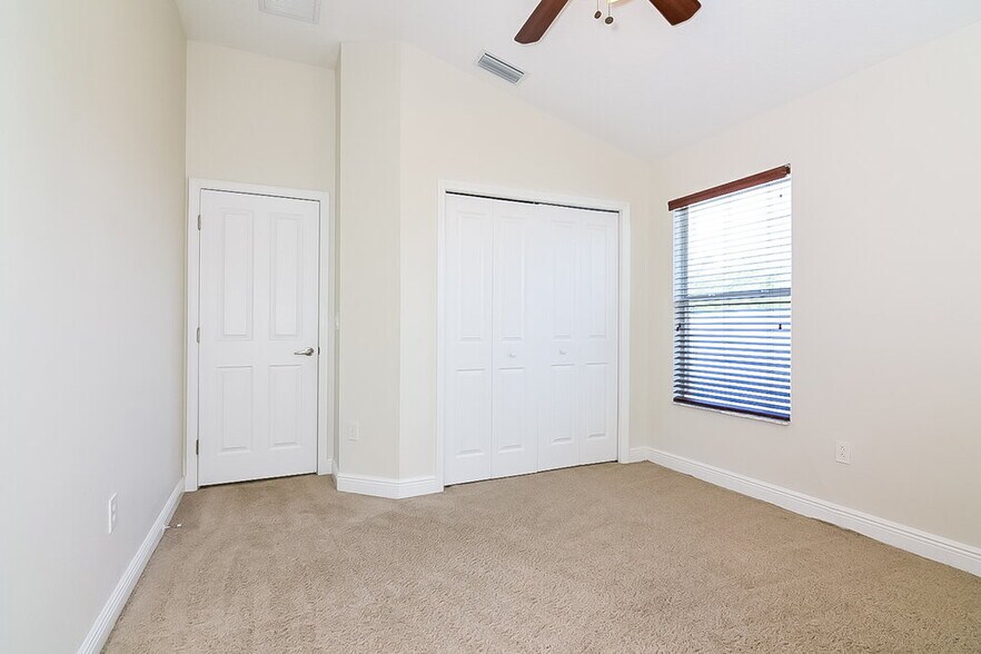 Building Photo - 209 Fern Gulley Dr