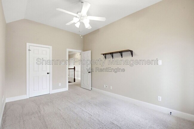 Building Photo - 5642 Petty St